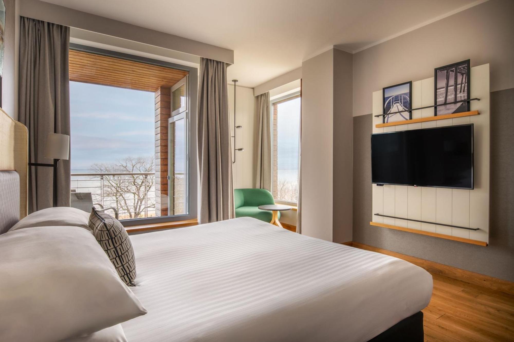 Superior King Room Balcony Sea View